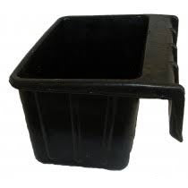Heavy Duty Mounted Rubber Feed Bucket - 16 Litre Capacity, Solid Rubber Mounting Bracket - Secure, Stable Feeding Solution for Stalls, Yards, and Rails