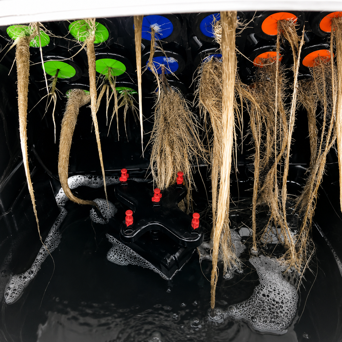 SeaHawk - Cloning Station 48 – Commercial-Grade 48-Site Aeroponic Prop