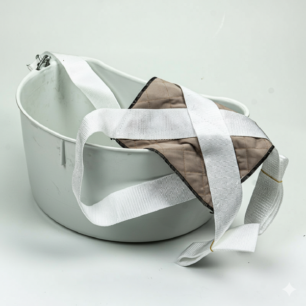 Wells & Wade Premium Kidney Shaped Cherry Bucket - 18 Litre, Extra Heavy Duty HDPE - Ergonomic, Professional Harvesting and Picking Bucket